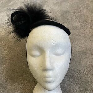 Jennifer Hoertz Millinery Black Felt Fur Bow Fascinator Hat EUC One Size